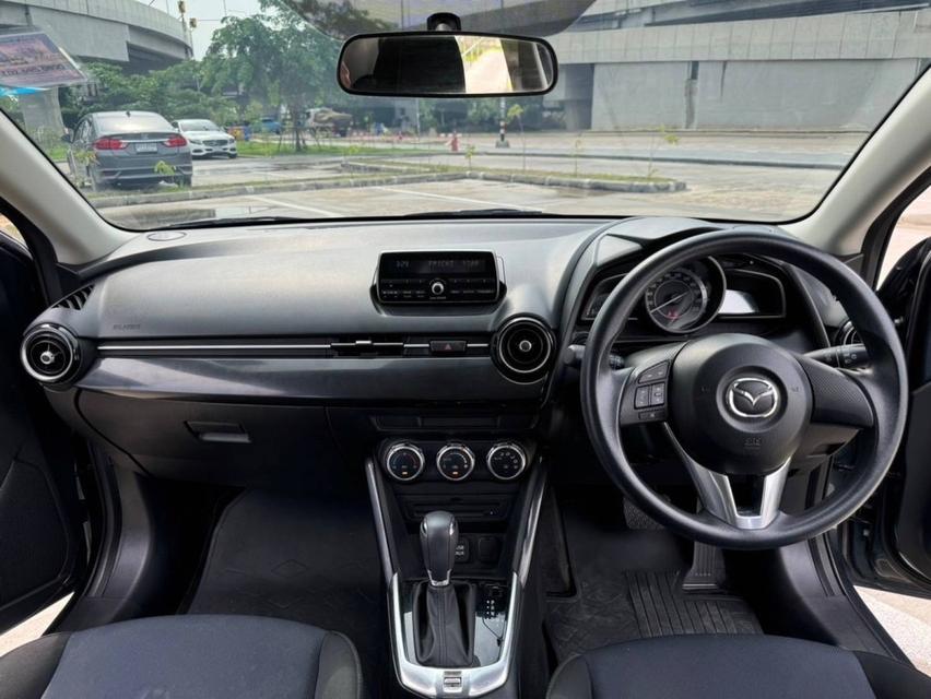 Mazda  2 Skyactive1.3 2016 Sports Standard Hatchback  (พร้อมทะเบียนสวย)   5