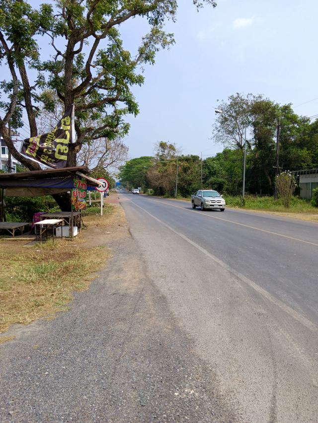 อาคารพาณิชย์ 3 ชั้นติดถนนใหญ่ 2