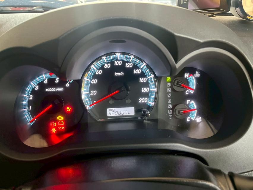 TOYOTA FORTUNER 2.5 V โฉมปี (11-15) 2013 รูปที่ 11
