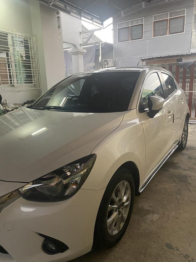 mazda2 ปี 2015  SKY ACTIVE 1.3 7