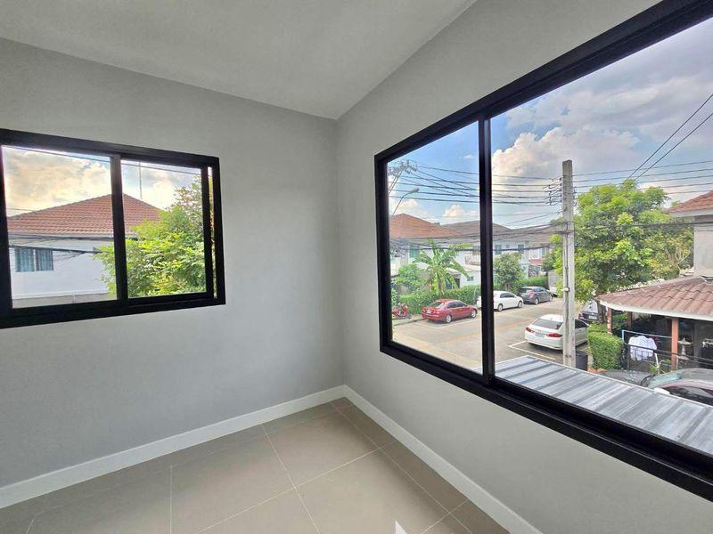 หมู่บ้านพฤกษาวิลล์63/1 พระราม5 นครอินทร์ทาวน์เฮาส์ 2 ชั้น หลังมุม ทำเลดีติดถนน พระราม 5//ถนนพิบูลสงคราม//ถนนติวานนท์ 19