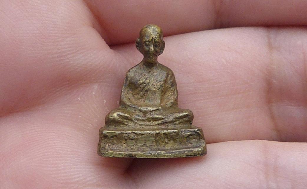 รูปหล่อหลวงพ่อทบ หัวไม้ขีด