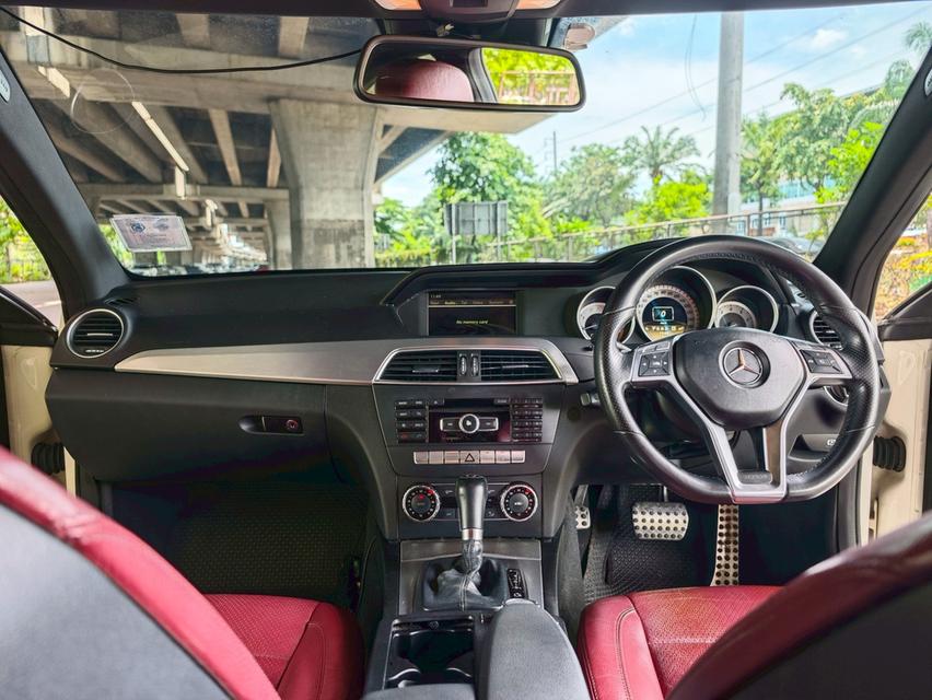 Mercedes-Benz C180 W204 Coupe AT ปี 2011 รถสวยไมล์น้อย 96,xxx  12