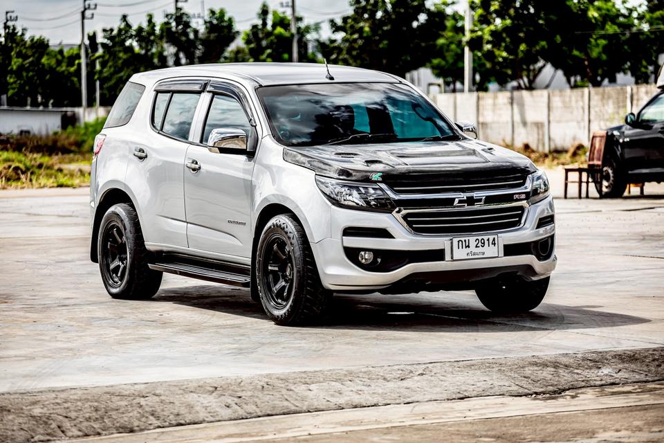 CHEVROLET TRAILBLAZER 2.5 LT ดีเซล เกียร์ธรรมดา ปี 2013 สีเทา รถครอบครัว 7 ที่นั่ง สภาพดี  3