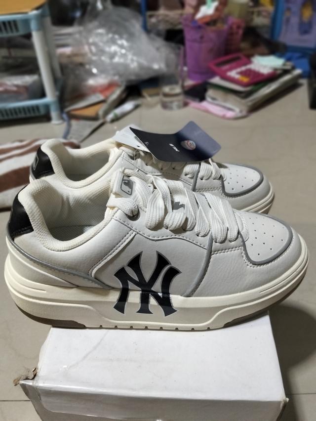 รองเท้าผ้าใบ MLB รุ่น Chunky Liner New York Yankees