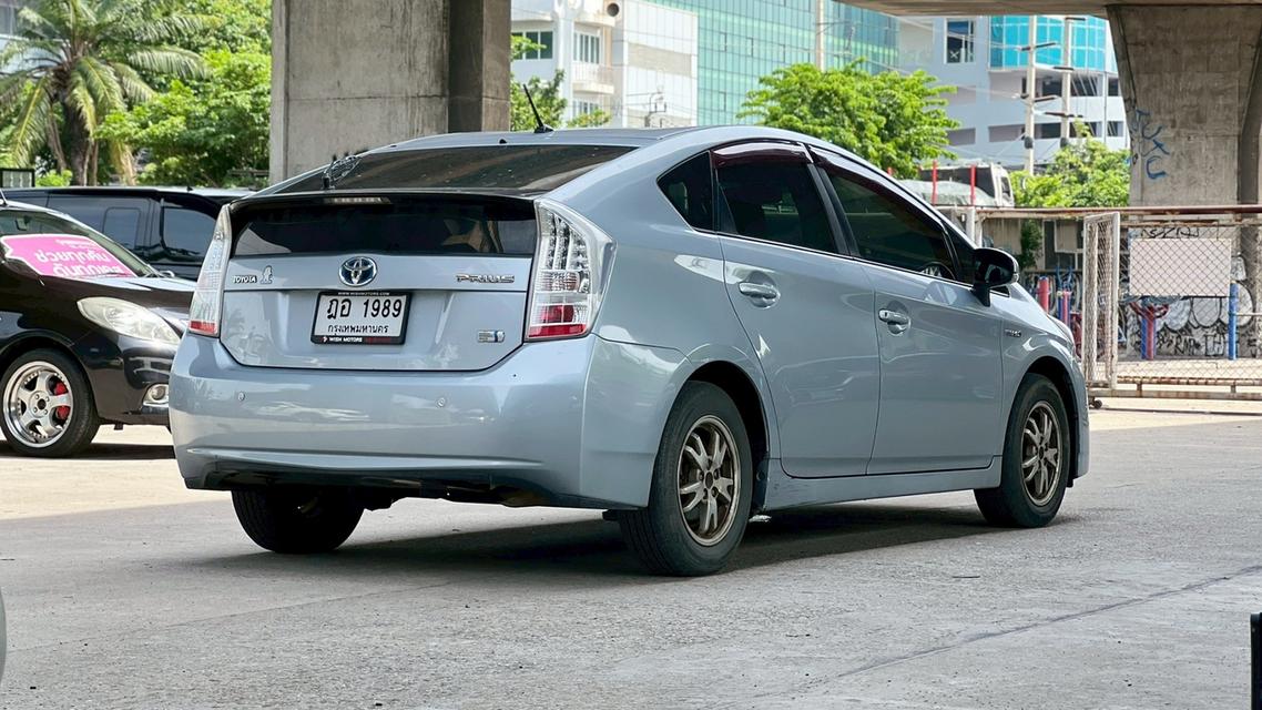 Toyota Prius 2.0 Hybrid AT ปี 2012