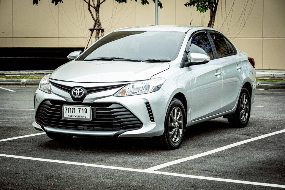 Toyota Vios 1.2. E ปี 2018 สีบอร์น