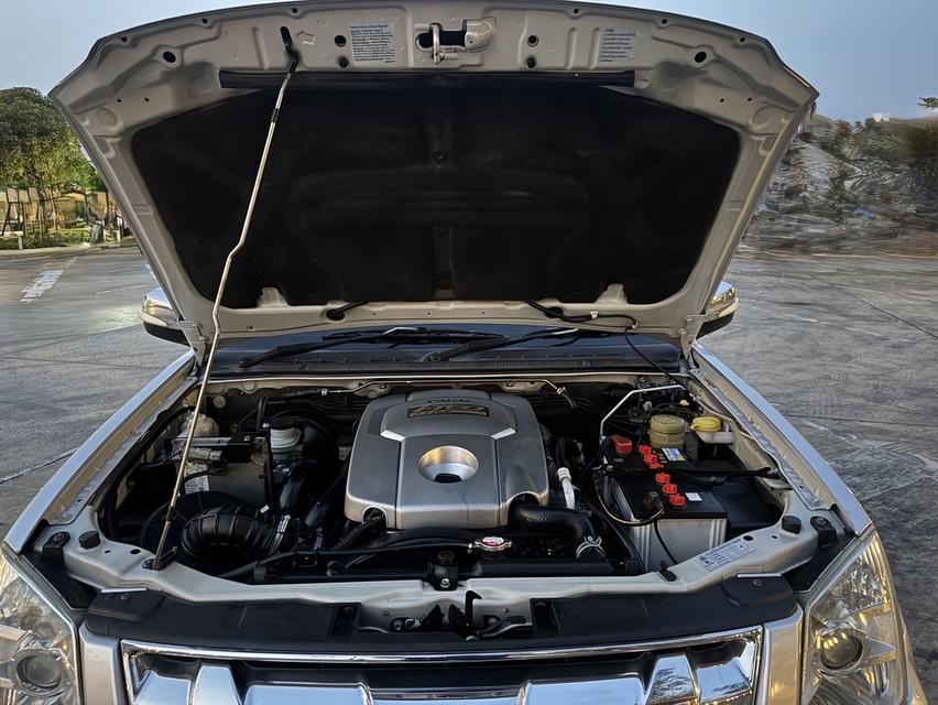 รถบ้านแท้มือเดียว สภาพเดิม เบาะหนังจากศูนย์ Isuzu D-MAX 2.5 Cab-4 Super Titanium ปี 2010 รูปที่ 19