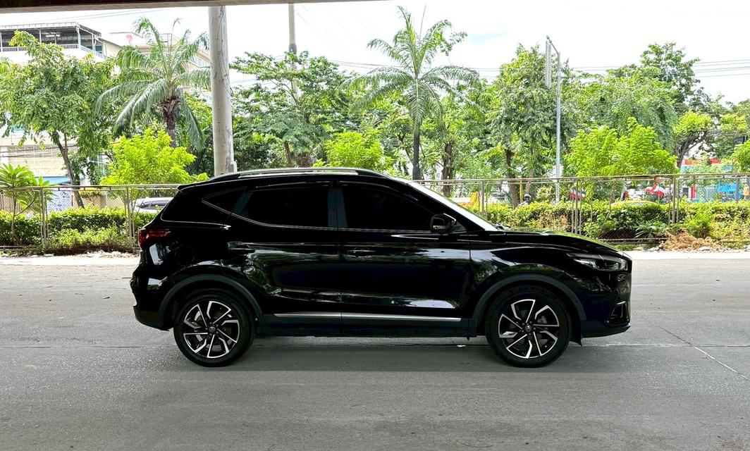 ขายรถ MG ZS 1.5X sunroof ปี 2021 สีดำ เกียร์ออโต้ 8