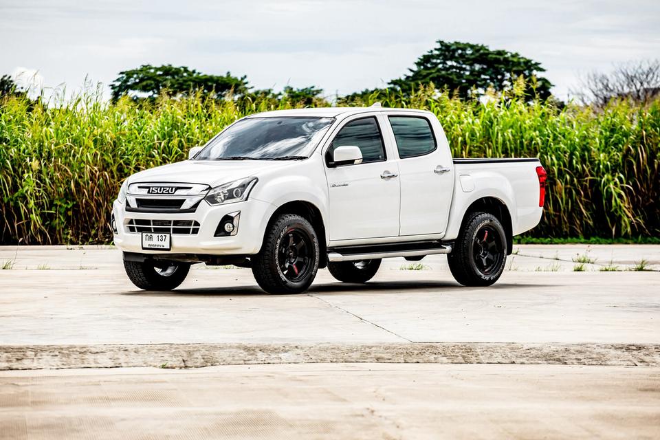 Isuzu Dmax3.0Hi-lander Vgs ปี15