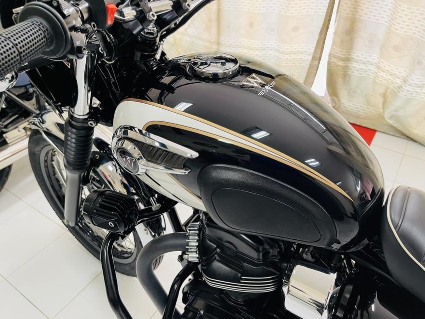 W800SE/2022 17