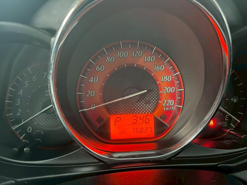 Toyota Yaris 1.2G เบนซิน เกียร์ออโต้  ปี2014 18