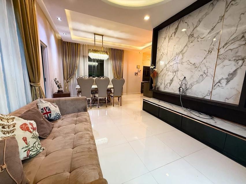 U1412 ให้เช่าบ้านเดี่ยว 2 ชั้น หมู่บ้านบางกอก บูเลอวาร์ด แจ้งวัฒนะ 2 Bangkok Boulevard Chaengwattana 2 บ้านพร้อมเฟอร์ครบ ทำเลดีเดินทางสะดวกเข้าออกได้ห 5