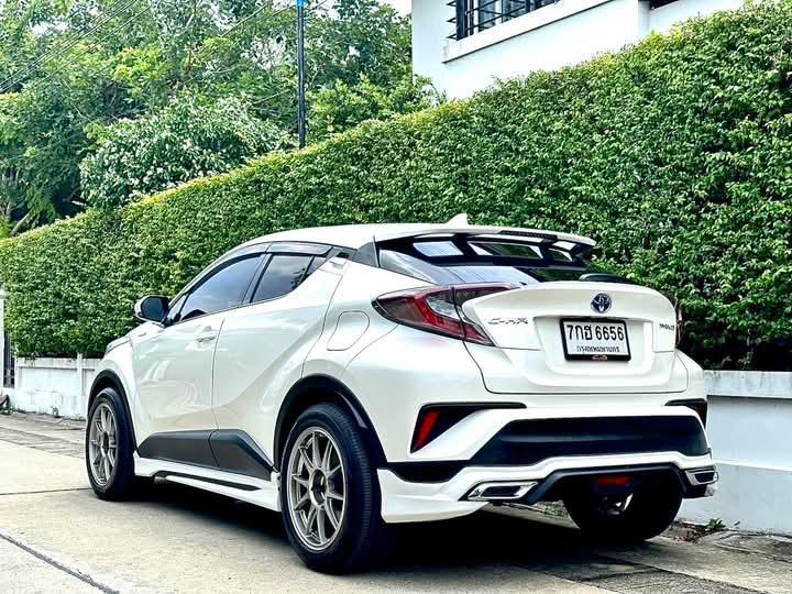 ขาย Toyota CHR 2