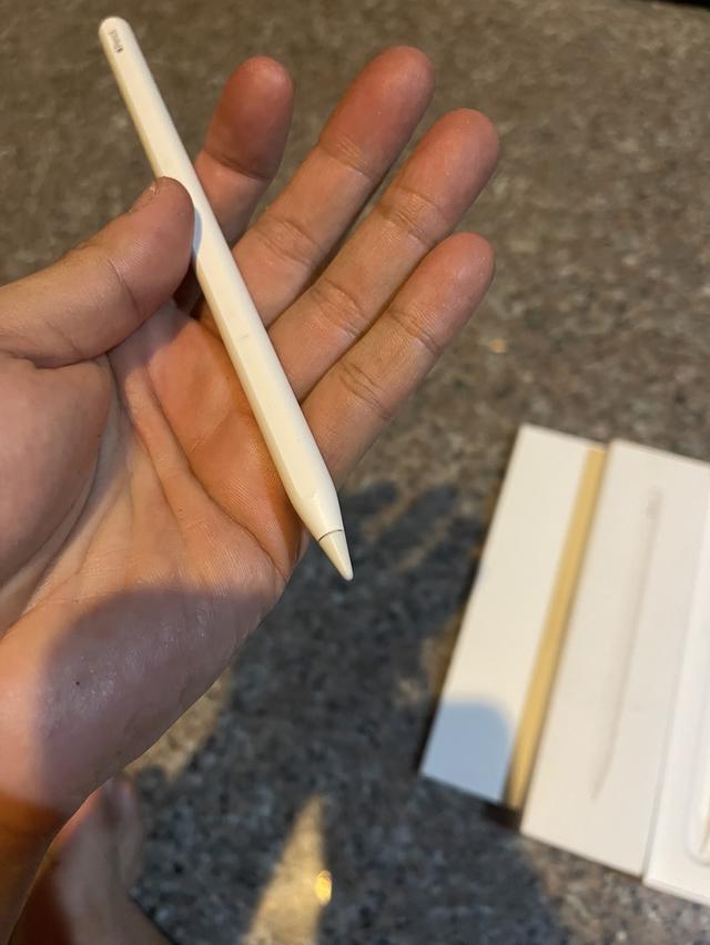 ขายApple Pencil Gen2ของแท้ยกกล่องไร้รอยตกใช้งานดีทุกๆฟังชั่นถูกๆ