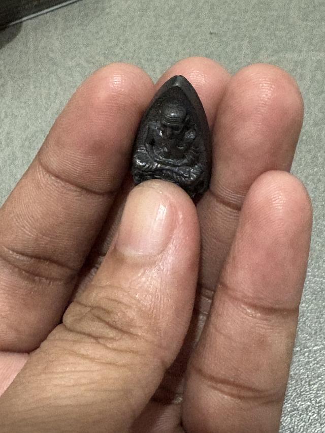 หลวงปู่ทวดหลังเตารีดเล็กวัดช้างให้ ปี2535