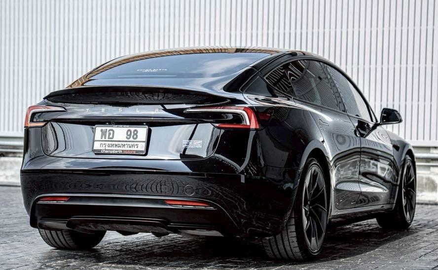 Tesla Model 3 Performance AWD รูปที่ 2