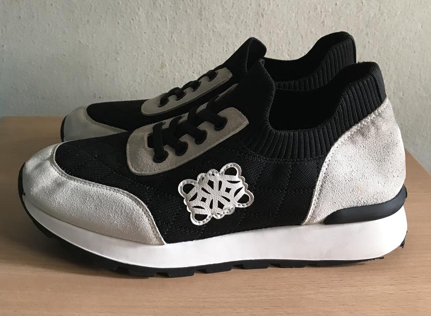 รองเท้ามือสอง แบรนด์ต่างประเทศ