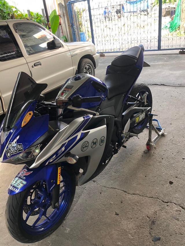 Yamaha yzf R3 4