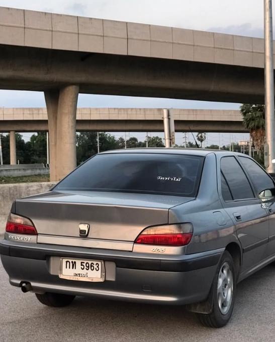 Peugeot 406 ปี 2002 3