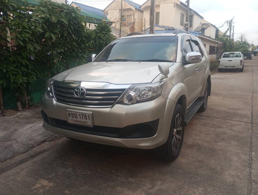 บริการรถเช่าเหมาพร้อมคนขับ เดินทางทั่วไทย 24ชม โทร 0809101503 7