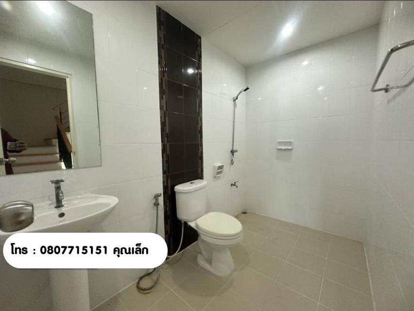 ขายบ้านทาวน์โฮม 3 ชั้น  9