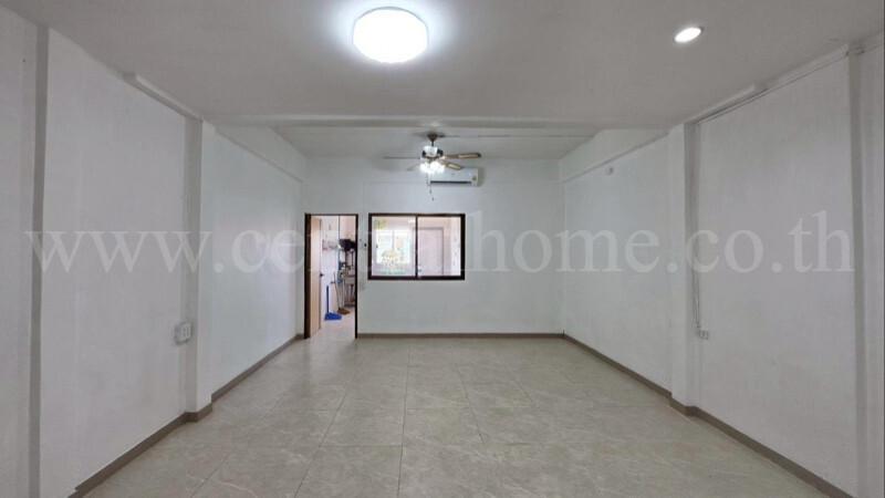 ทาวน์เฮ้าส์ เจริญทรัพย์ เทพารักษ์ รีโนเวทต่อเติมแล้ว พร้อมเข้าอยู่ ราคาถูก 8