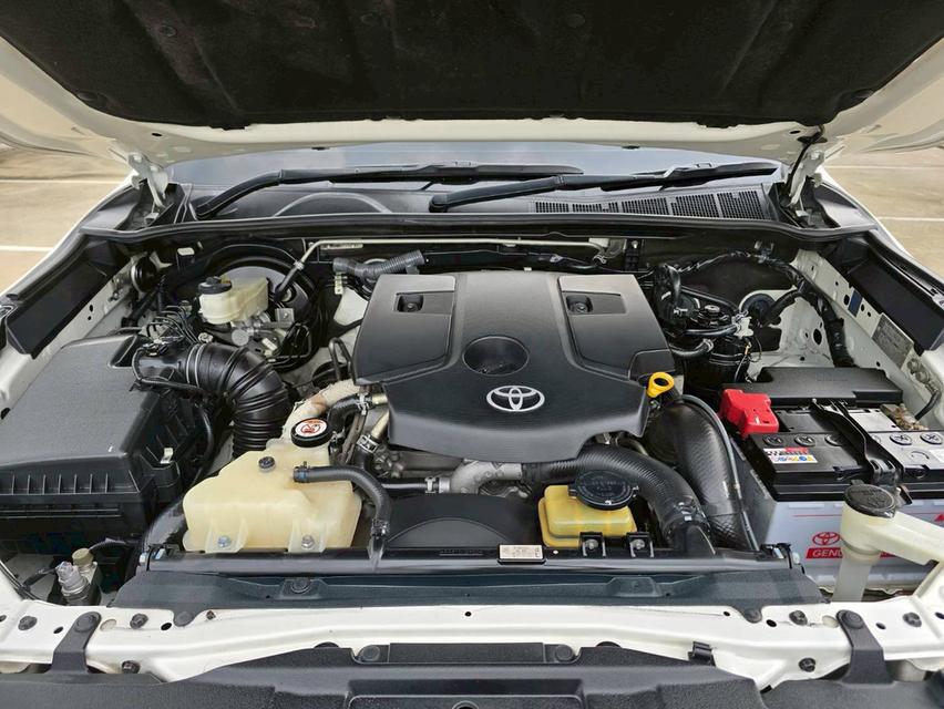 Toyota Fortuner 2.4V 2wd ปี 2019   8