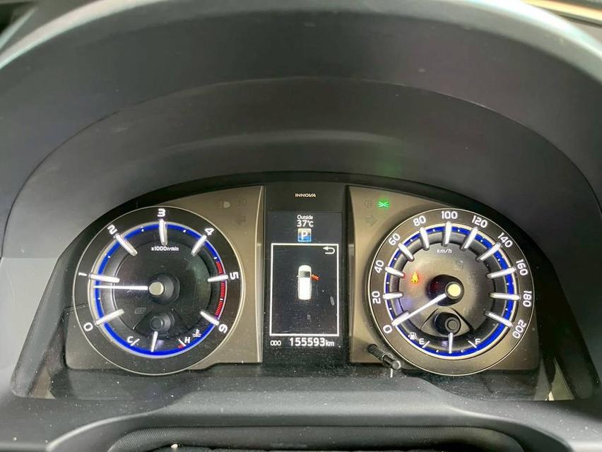 TOYOTA INNOVA CRYSTA เครื่อง 2.8cc รุ่นPREMIUM AUTO ปี 2021