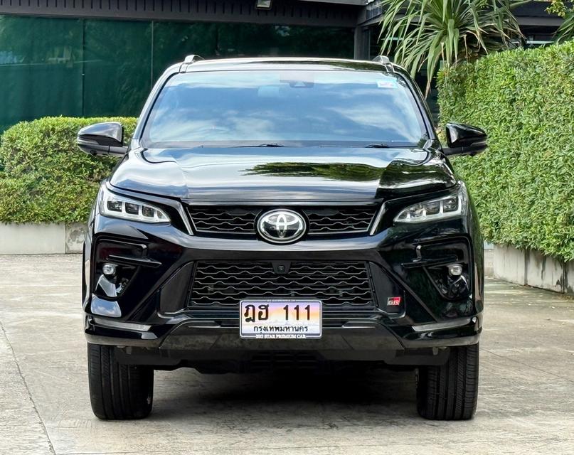 2023 TOYOTA FORTUNER 2.8 GR SPORT 4WD รถมือเดียวออกป้ายแดง รถวิ่งน้อย ประวัติศูนย์ครบ รถไม่เคยมีอุบัติเหตุครับ รูปที่ 7