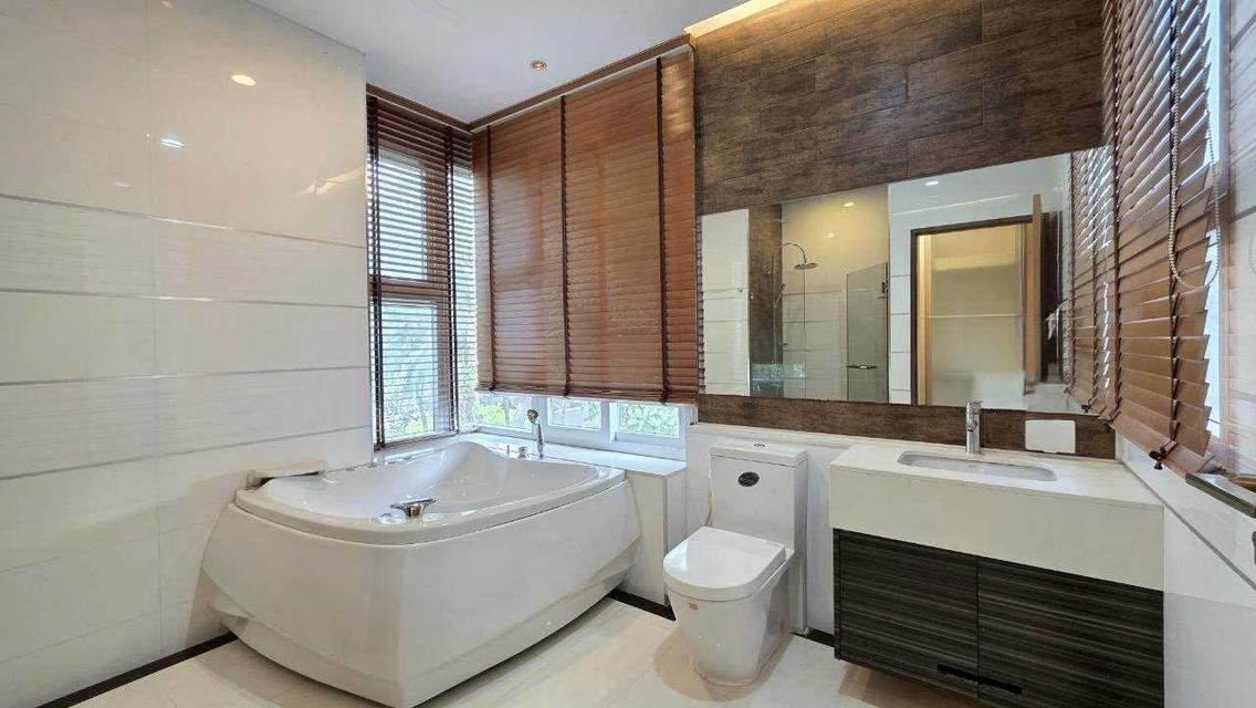 ขายด่วน บ้านเดี่ยวหลังมุม The Gallery House ลาดพร้าว 1 – สังคมส่วนตัวเพียง 12 หลัง ที่สุดของทำเลศักยภาพ ใจกลางลาดพร้าว-รัชดา 19