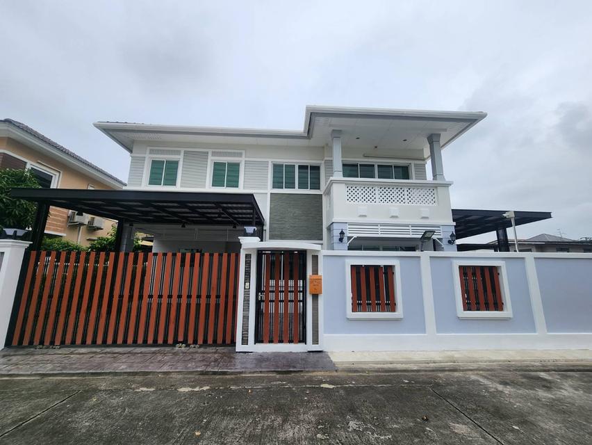 ให้เช่าบ้านเดี่ยว 2 ชั้น หลังริม ขนาด 62 ตร.ว. ซอยสวนสราญ ถนนบางเชือกหนัง 9 ตลิ่งชัน รีโนเวทใหม่ พร้อมอยู่ 1