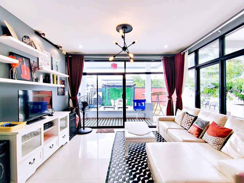 ขายบ้านเดี่ยว 100 ตรว. พร้อมเฟอร์นิเจอร์และสระว่ายน้ำส่วนตัว ราคาถูกกว่าจนตกใจ 16