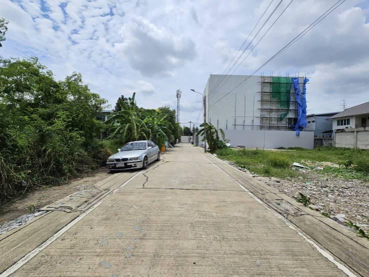 ขายที่ดิน ซอยติวานนท์24 แยก11 ถมแล้วบางส่วน  ใกล้สถานีรถไฟฟ้าแคราย 7