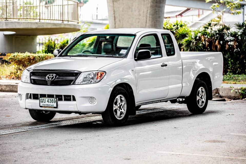 Toyota Vigo Cab 2.5 ดีเซล ปี 2004 สี ขาว มือเดียวป้ายแดง