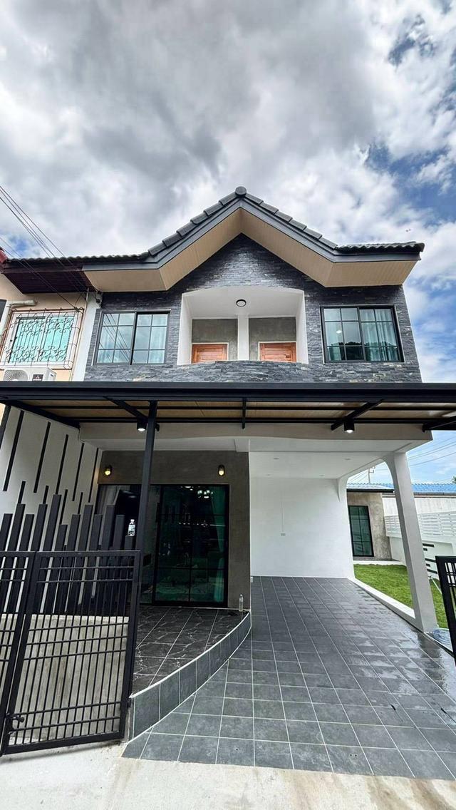 หมู่บ้านรัตนาวดี  จันทร์ทองเอี่ยม ทาวน์เฮาส์ 2 ชั้น แปลงริม ตกแต่งใหม่พร้อมอยู่ใกล้เซ็นทรัลเวตเกส ทำเลรถไฟฟ้าMRT เข้าออกได้ 2 ทาง 1