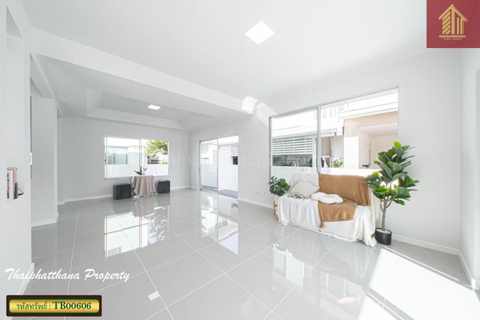 สีวลี รามคำแหง-วงแหวน 3