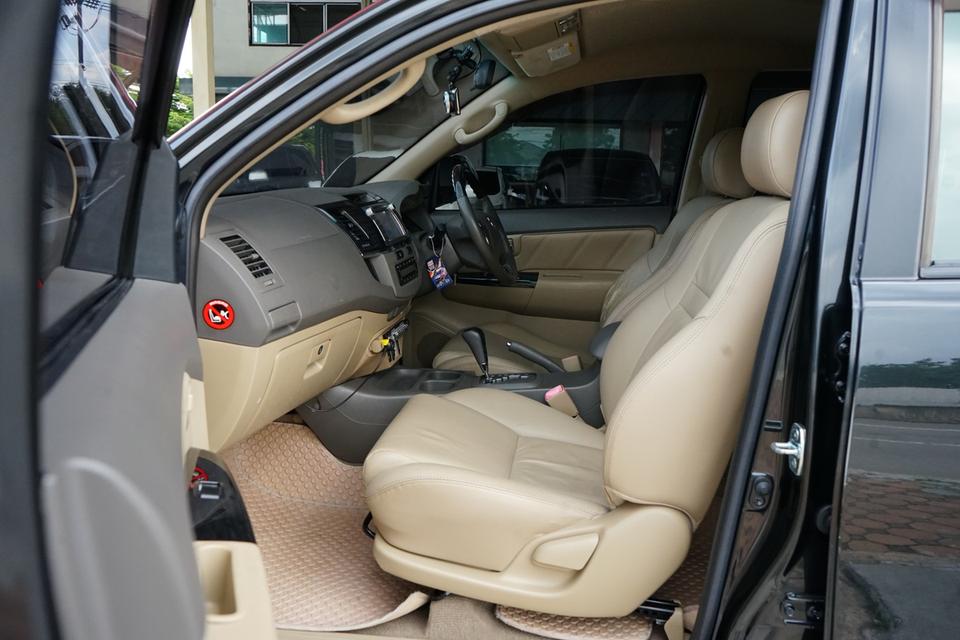 2012 TOYOTA FORTUNER 2.7V 8