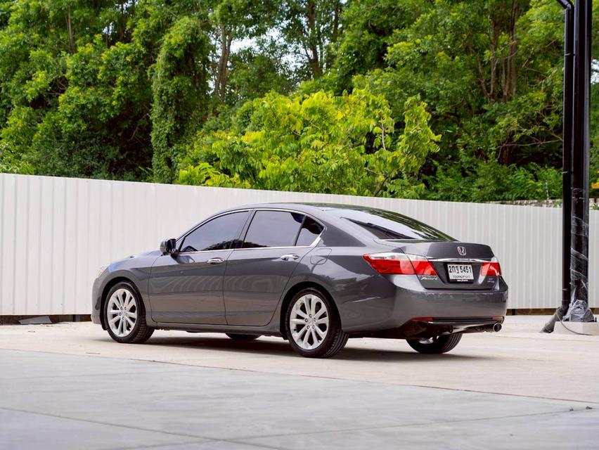 HONDA ACCORD 2.4TECH ปี 2013เจ้าของเดียว รถสวย กุญแจสำรองครบ