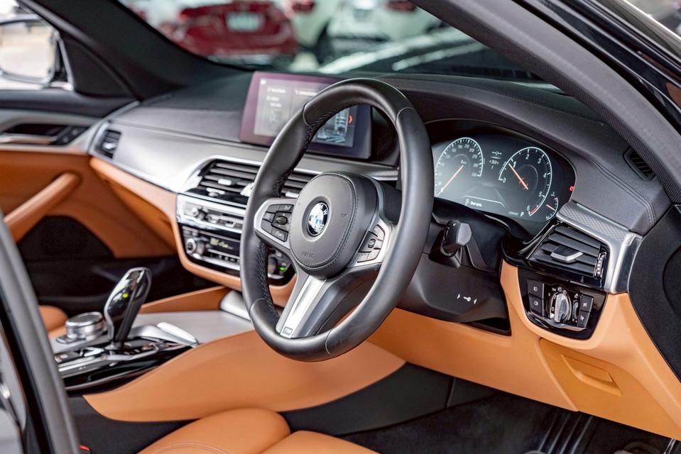 รหัสรถ NP5509 BMW 520d M Sport ปีรถ : 2019 รูปที่ 12