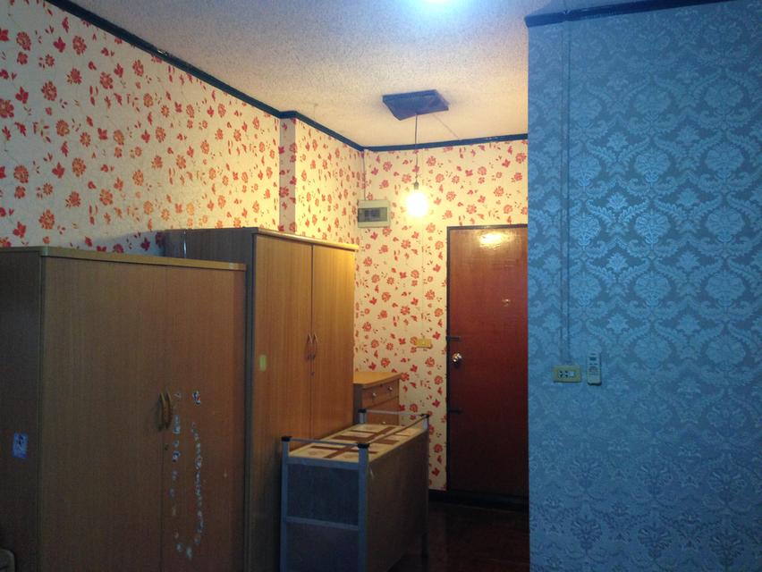 อาคารชุดบ้านสวนซื่อตรง ซอยลาดพร้าว 83 เลียบทางด่วน 2