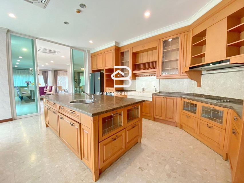 ขายบ้านหรู พฤกภิรมย์ รีเจนท์ สุขุมวิท 10