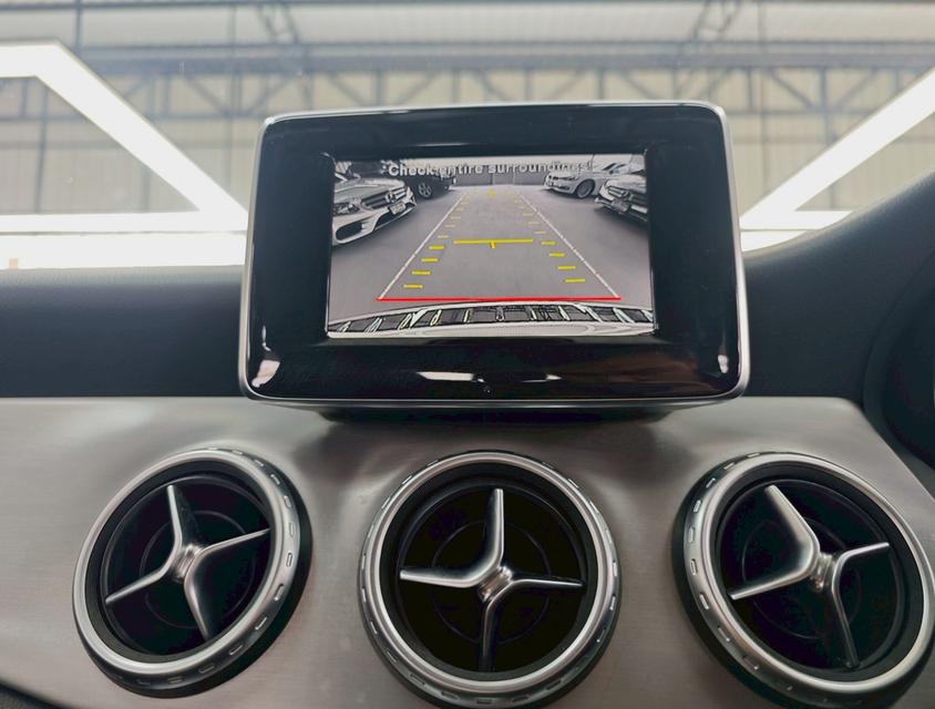 Mercedes Benz GLA 200 W156 ปี 2015 รูปที่ 11