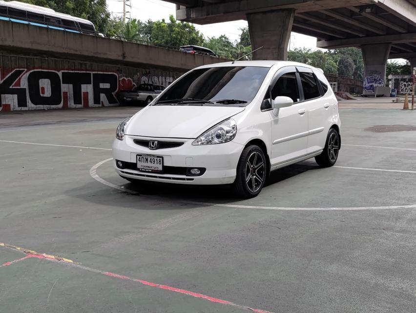 ขายรถ Honda Jazz 1.5 ปี 2005 สีขาว เกียร์ออโต้ 3