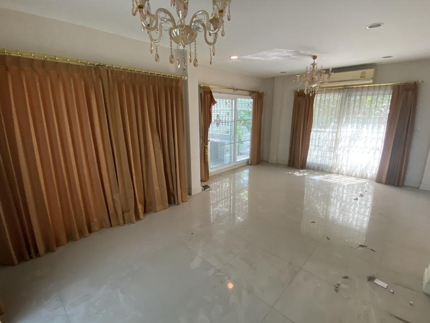 ขายบ้านเดี่ยว พร้อมอยู่ 2 ชั้น 77 ตรว. ไลฟ์บางกอกบูเลอวาร์ด ติดถนนใหญ่รามอินทรา 10