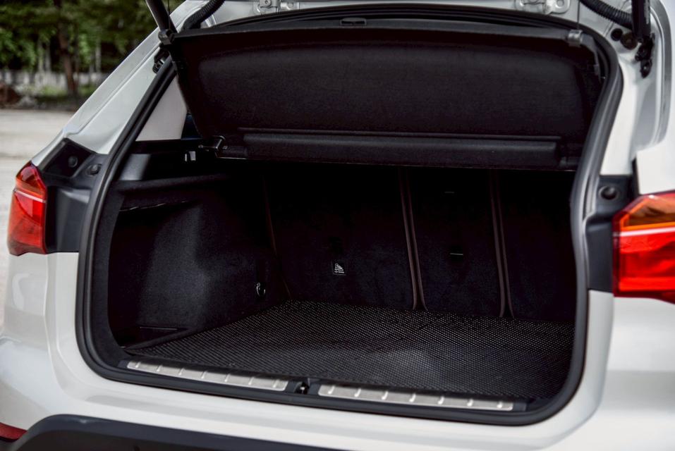 BMW X1 1.5 sDrive18i xLine F48 AT 2017 8