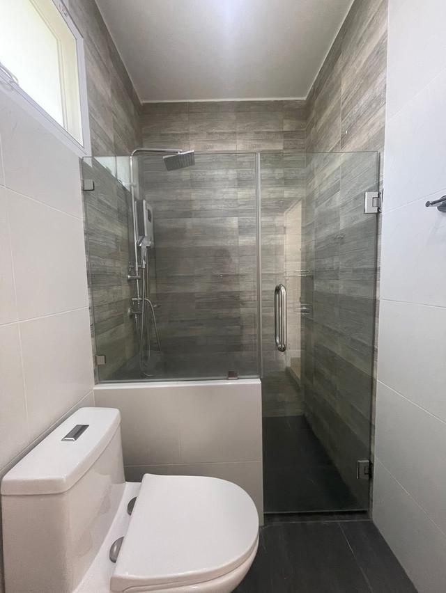 บ้านเดียวสองชั้น4นอน4ห้องนำ้ 9