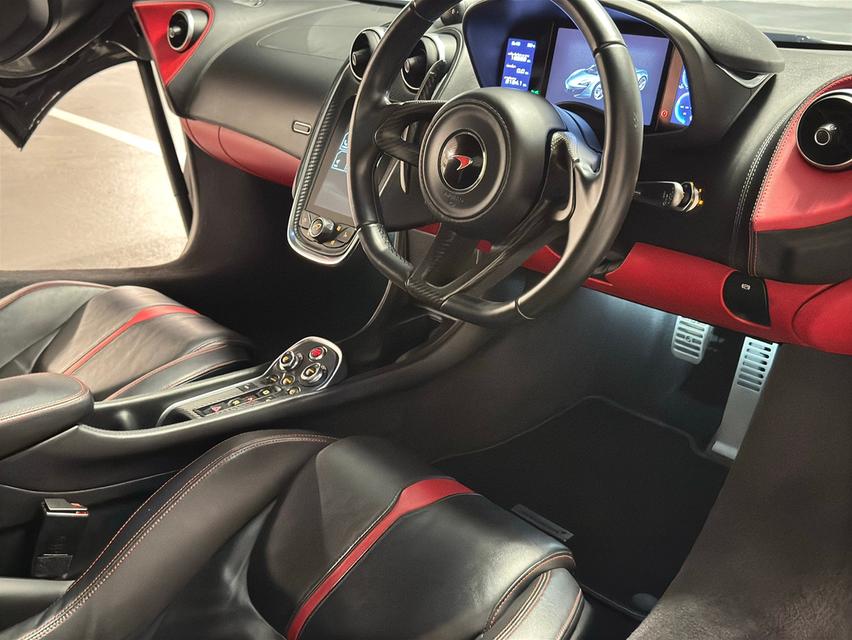 McLaren 570S coupe ปี 2016 12