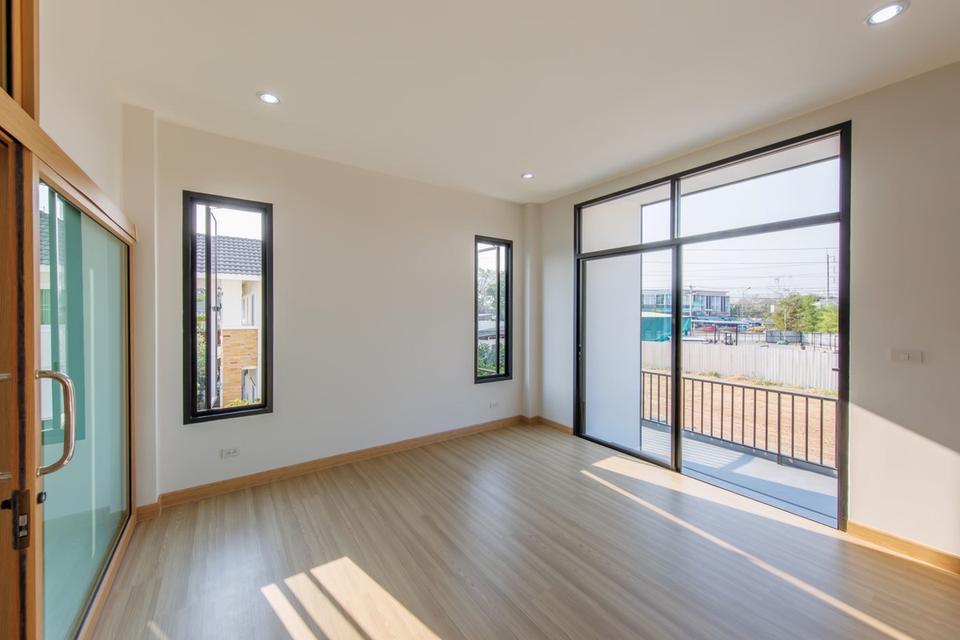 เริ่มต้นชีวิตบทใหม่ ด้วยบ้านที่ใช่ 🌱🏡 ขายบ้านเดี่ยวสองชั้น 3 ห้องนอน 4 ห้องน้ำ 4.99 ล้านบาท !! 17