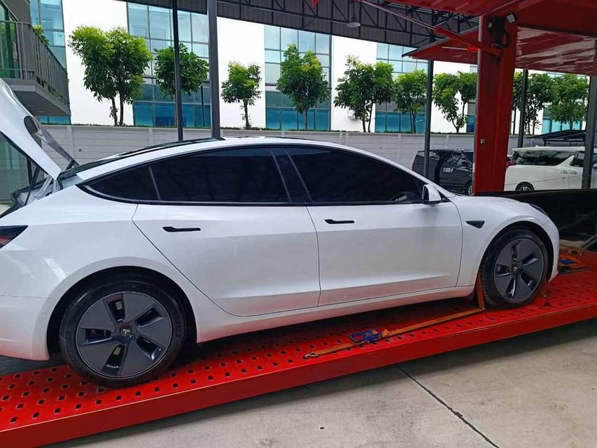 ขาย Tesla Model 3 ไมล์น้อย